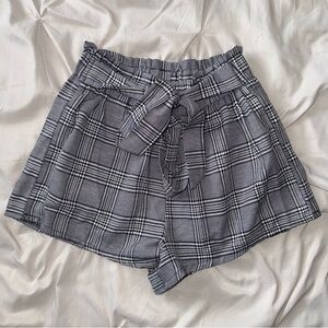 ROMWE Plaid Paperbag Waist Shorts Gray Tie Belt High Waisted Women’s Small 4
